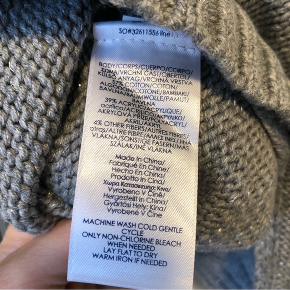 Delicate Leaf Detail Sweater - Picture 6 of 6